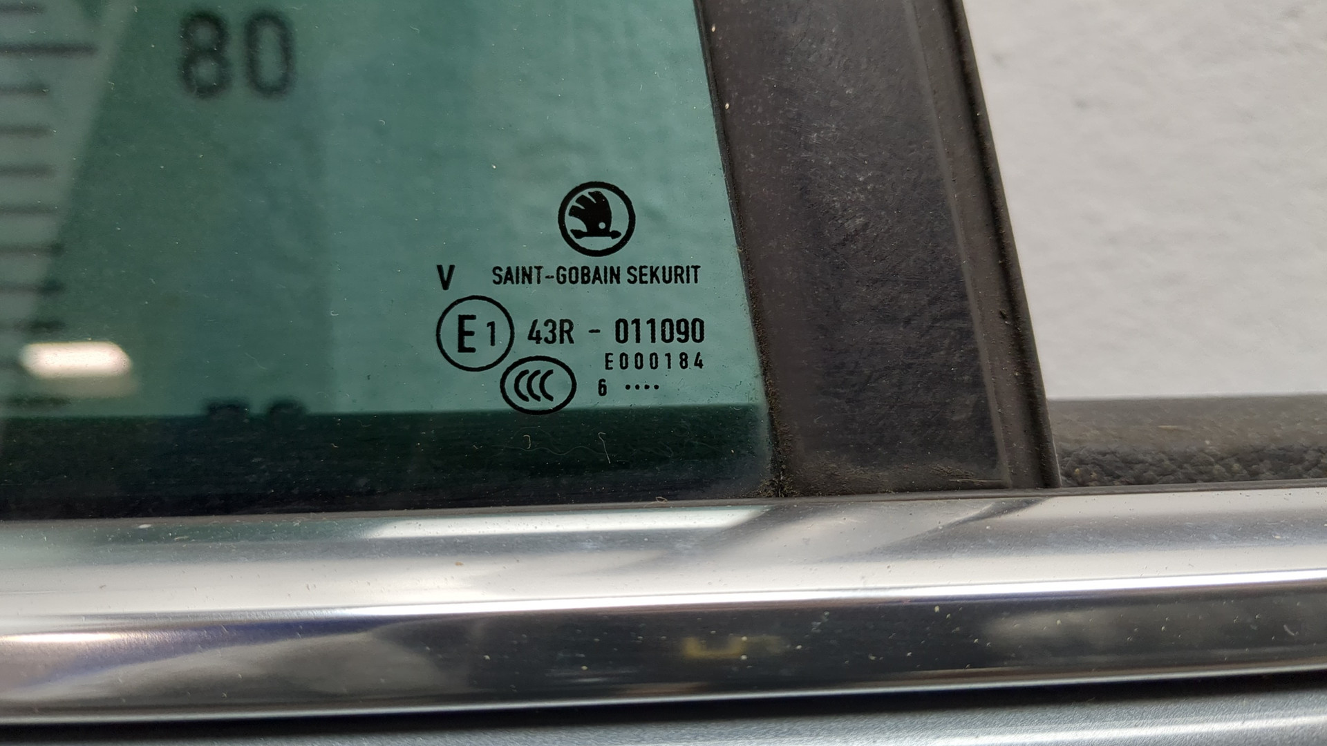 Дверь задняя правая