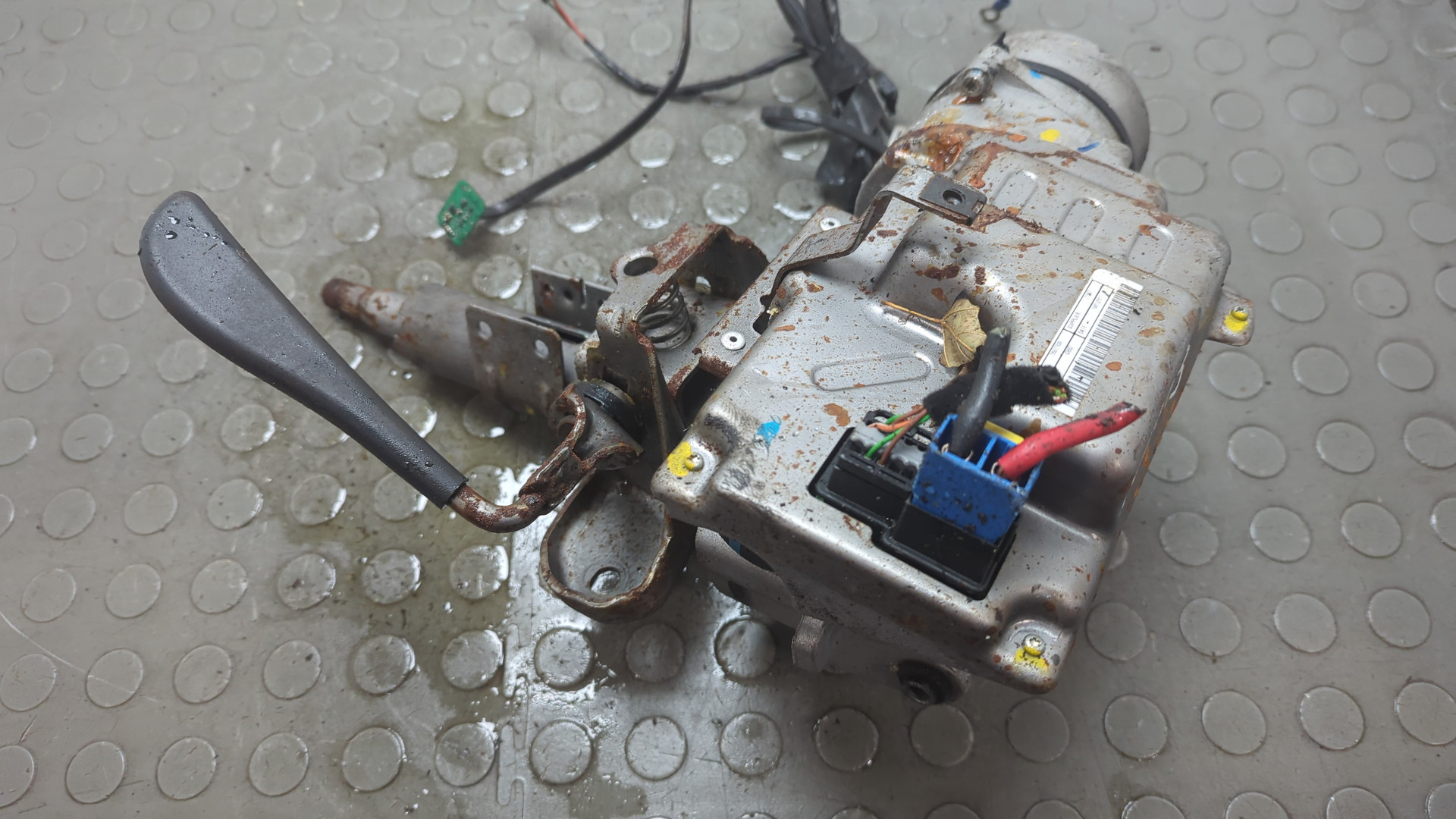 Серводвигатель рулевой рейки