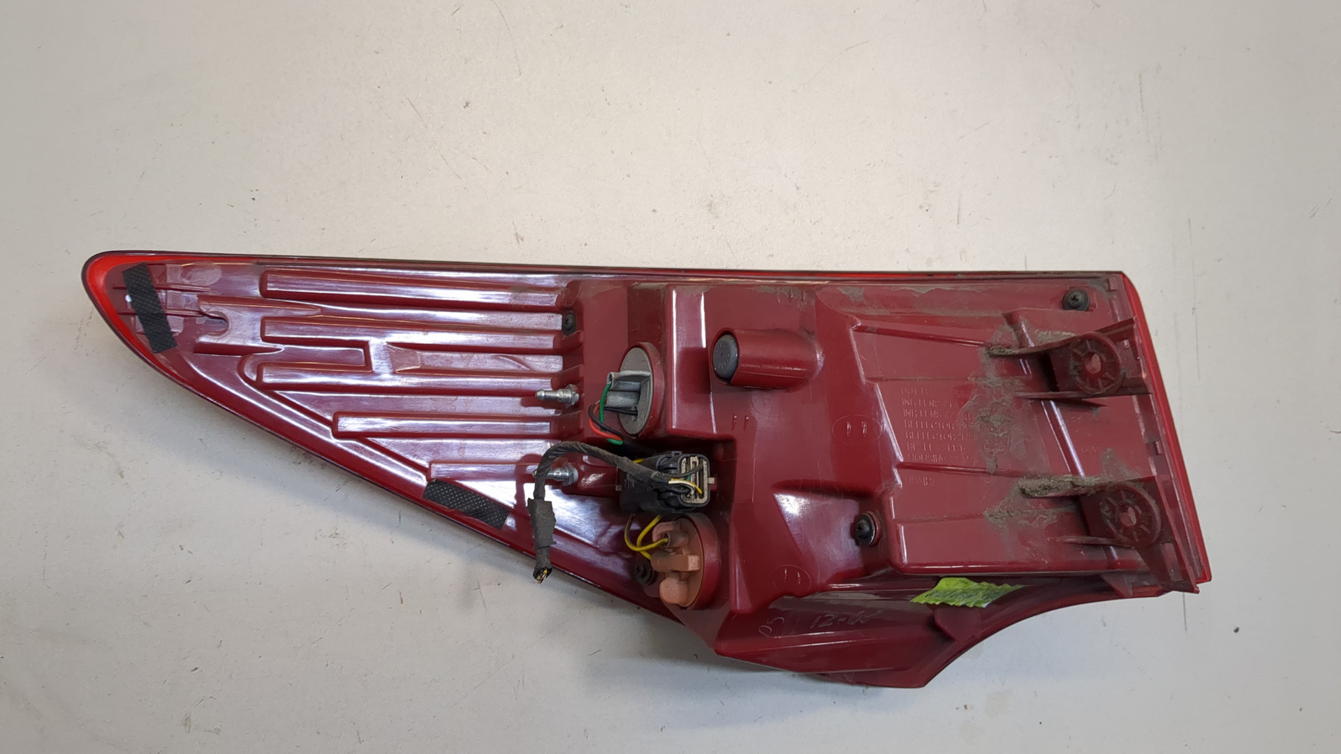 Фонарь задний правый