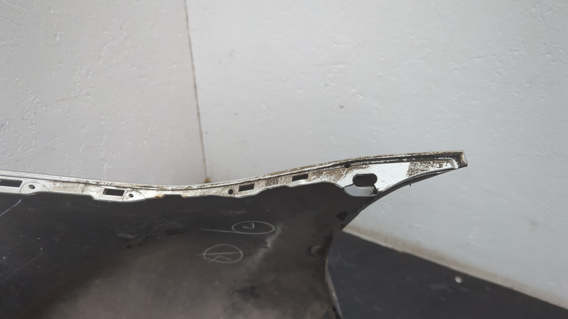 Бампер задний