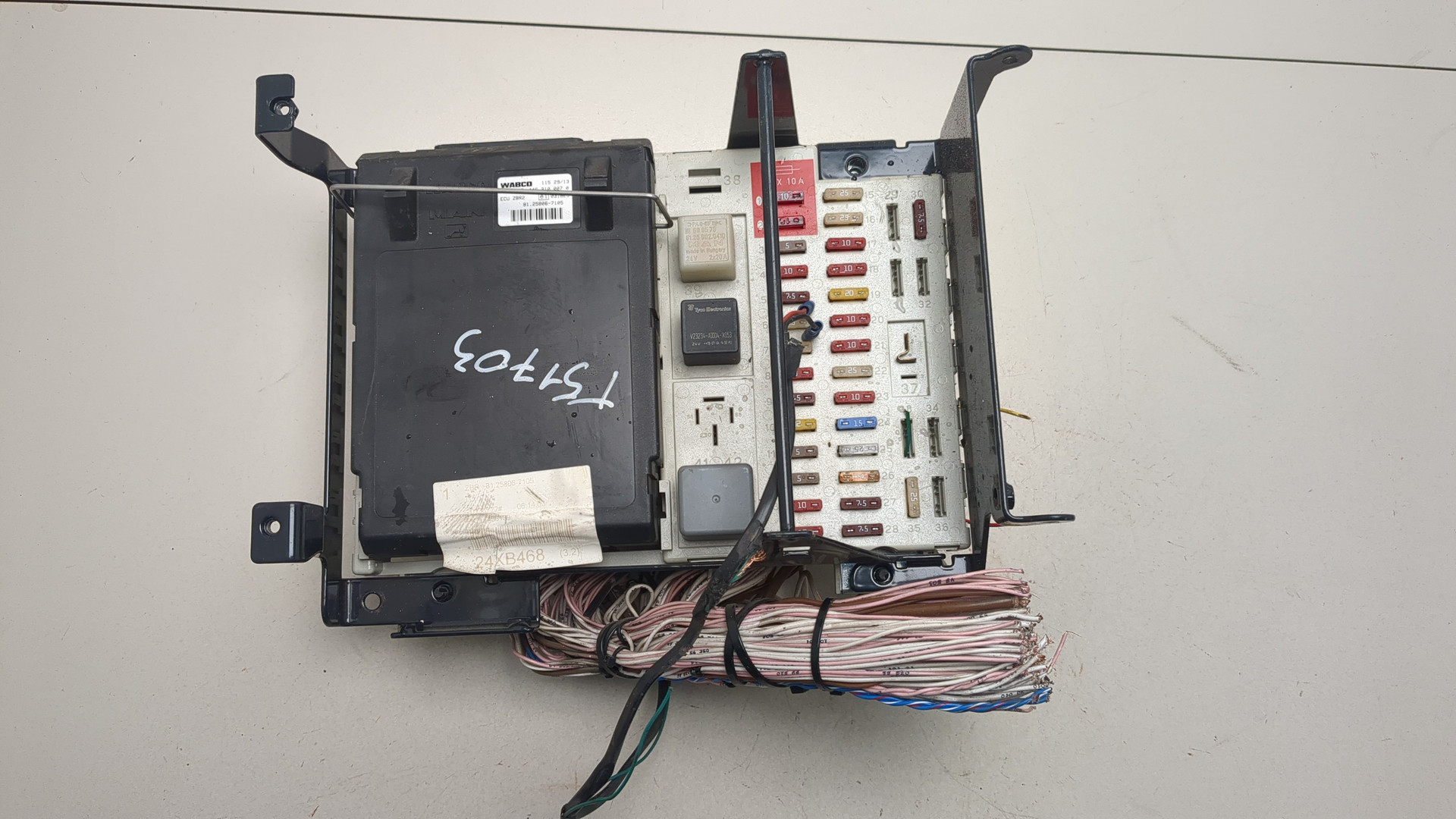 Блок предохранителей