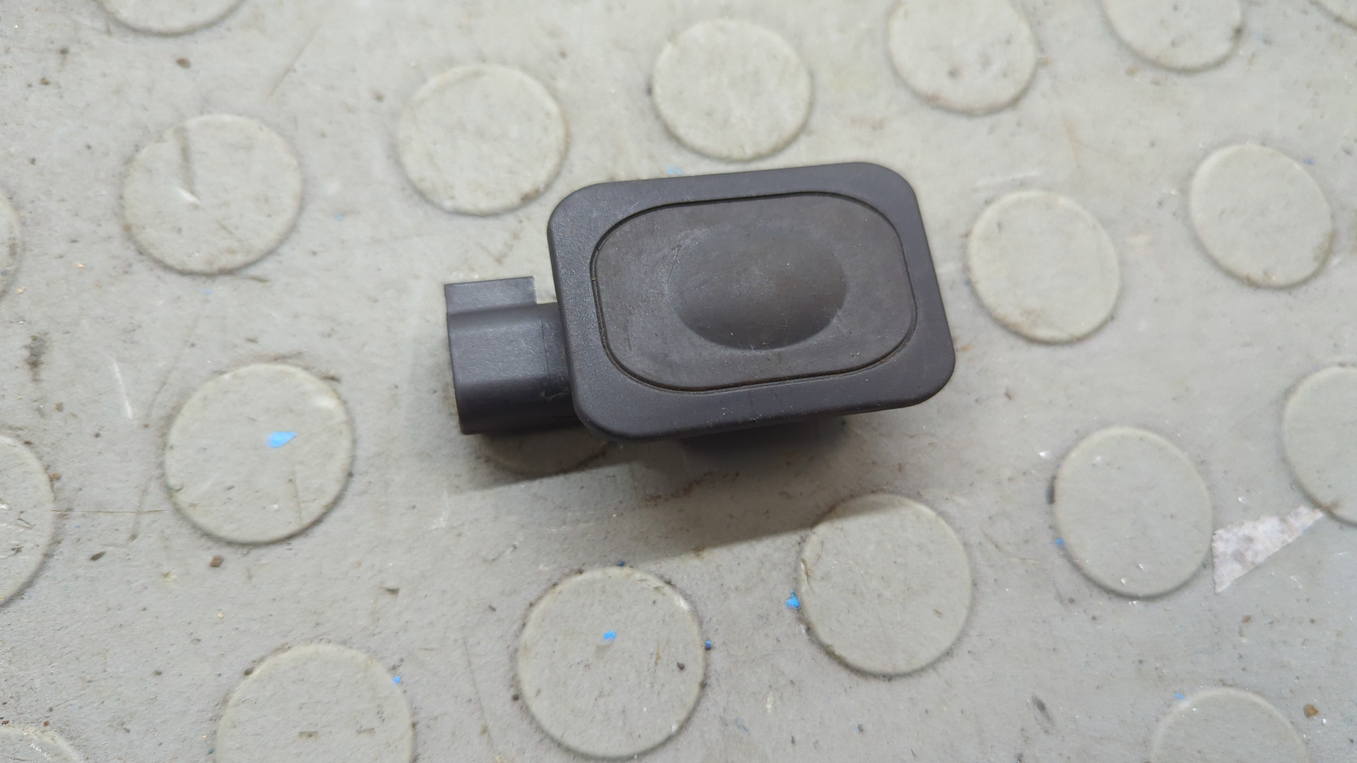 Фонарь подсветки номера