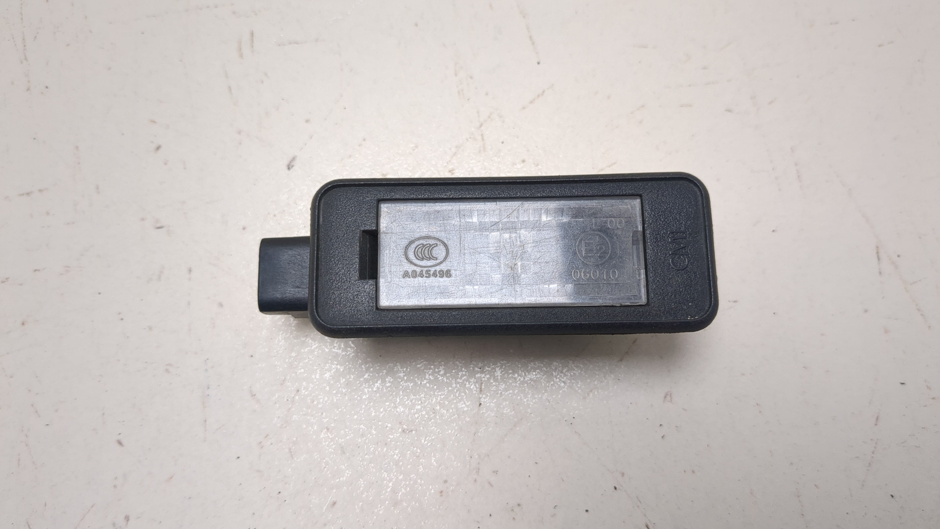 Фонарь подсветки номера