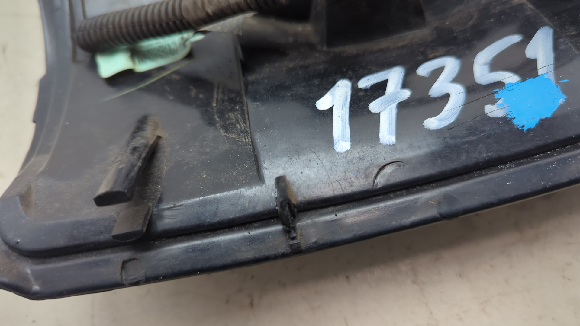 Фонарь задний левый