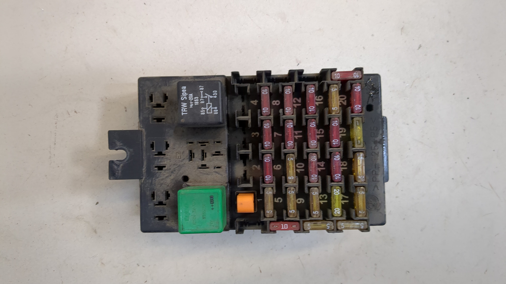 Блок предохранителей