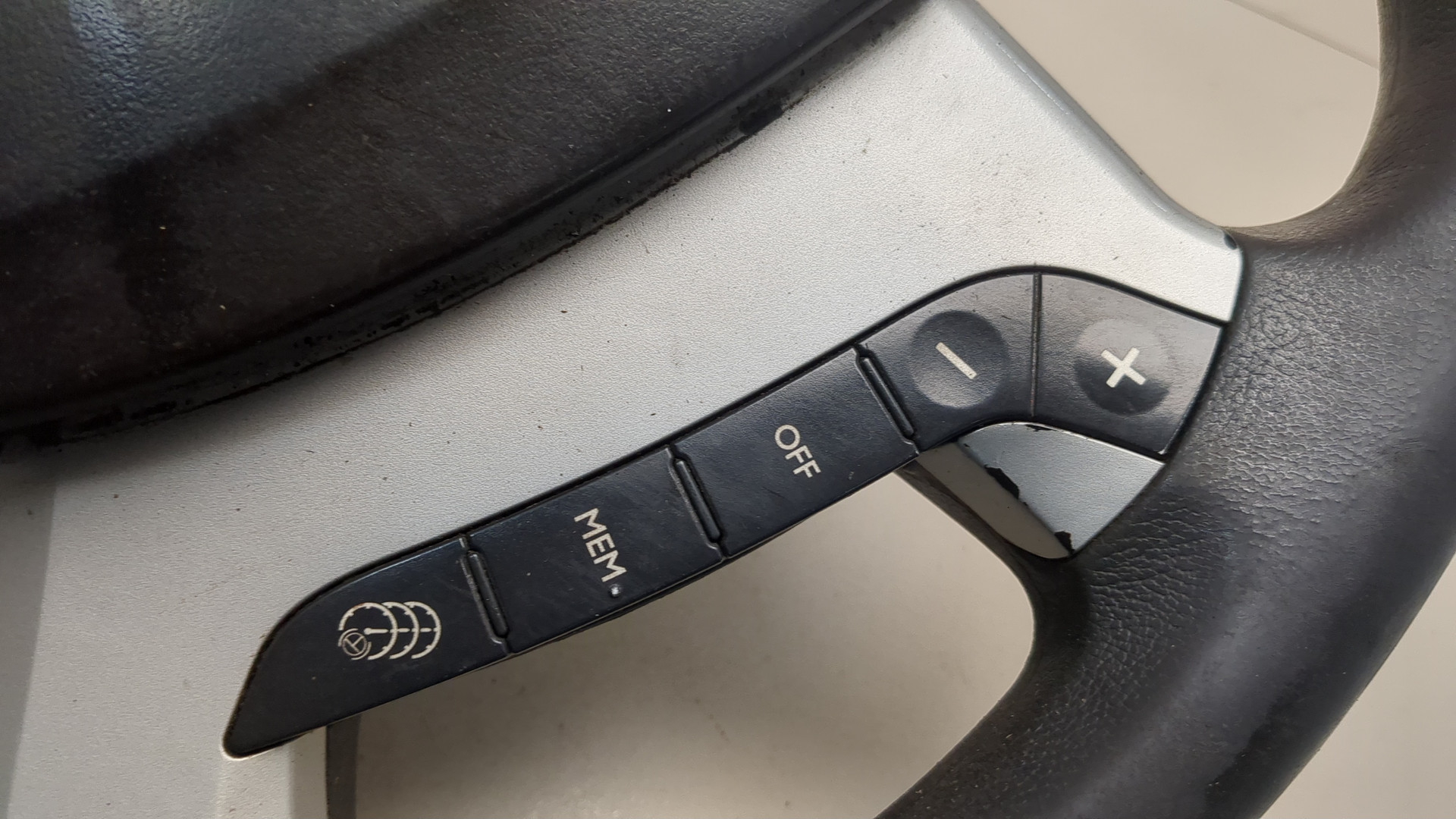 Рулевое колесо (руль)