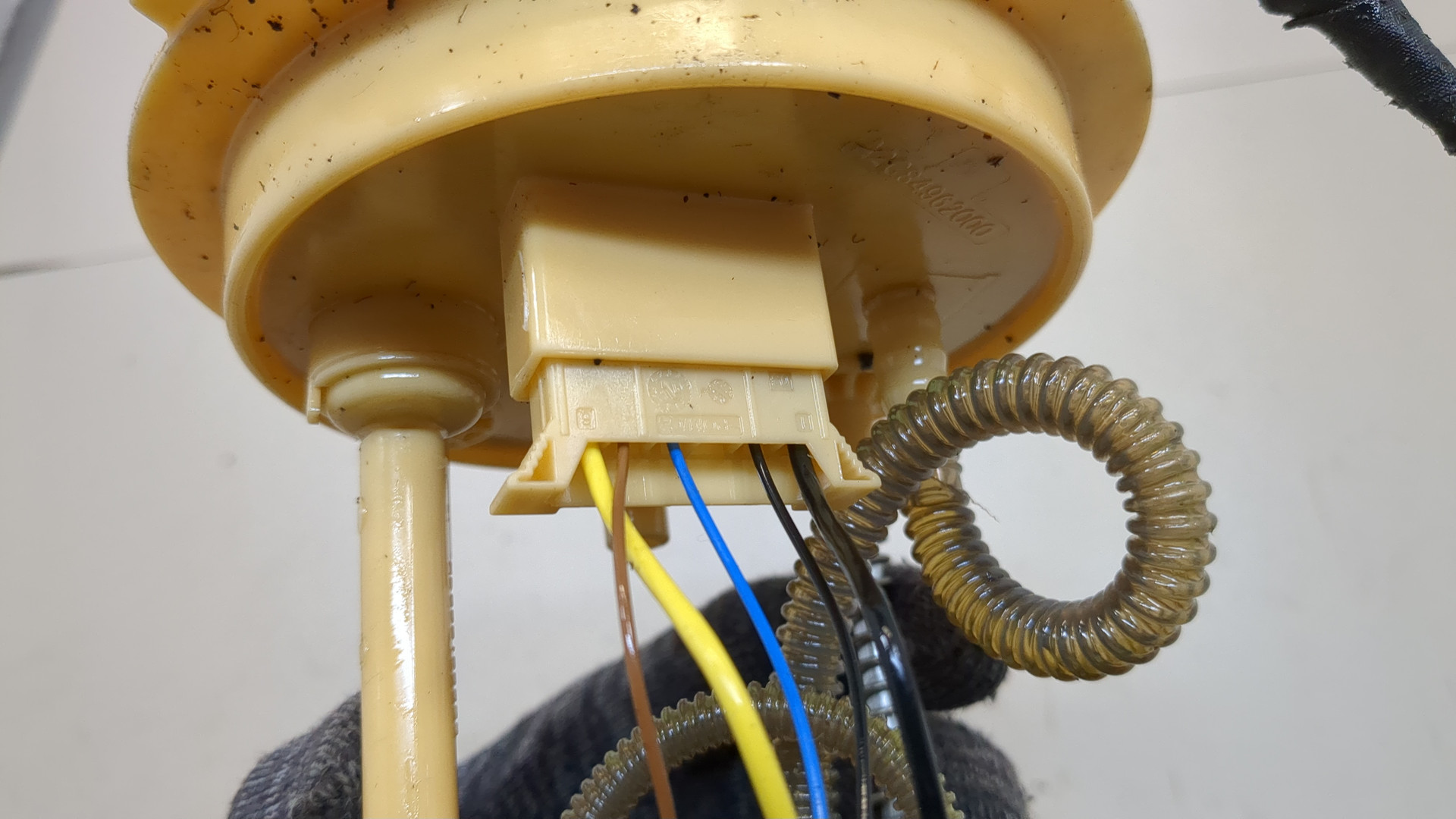 Насос топливный электрический