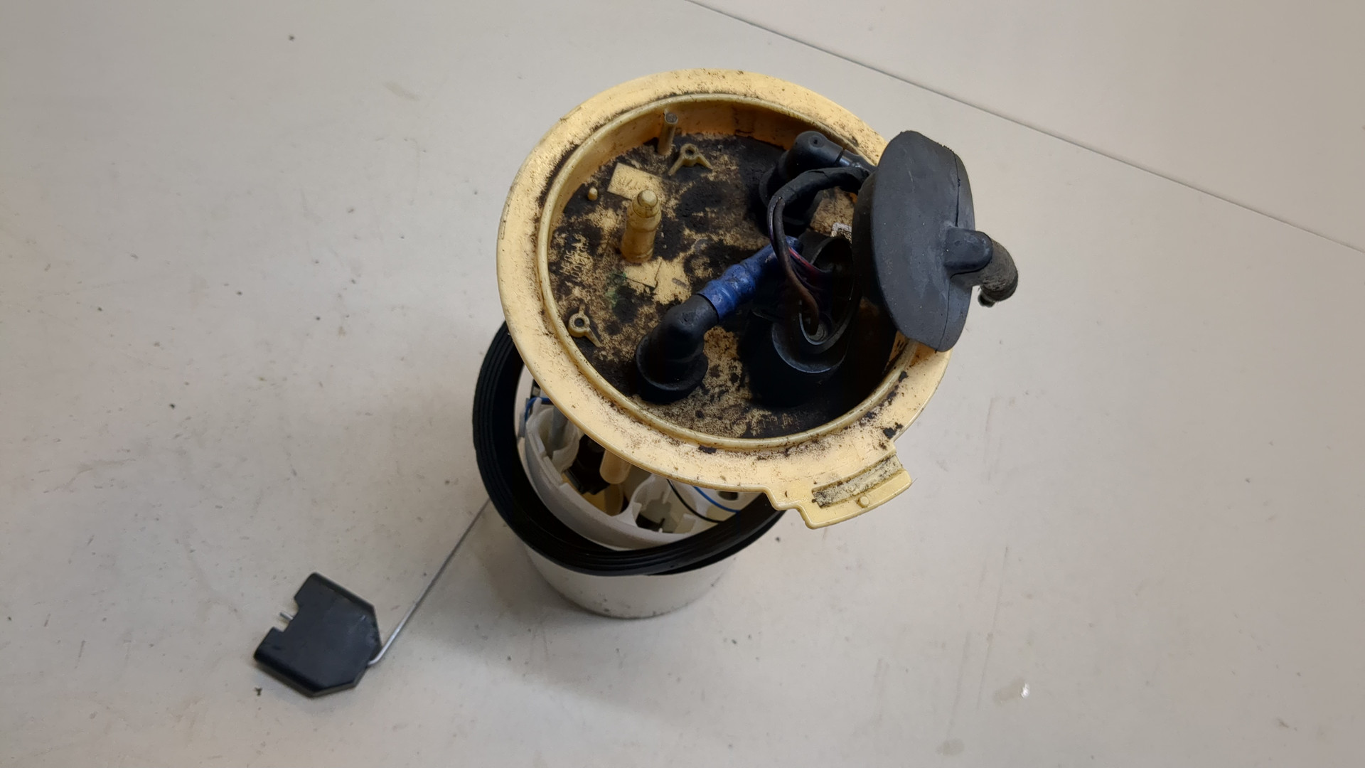 Насос топливный электрический