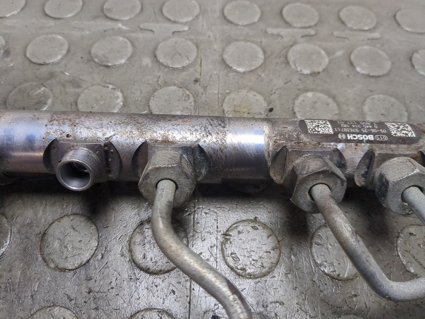 Рейка топливная (рампа)