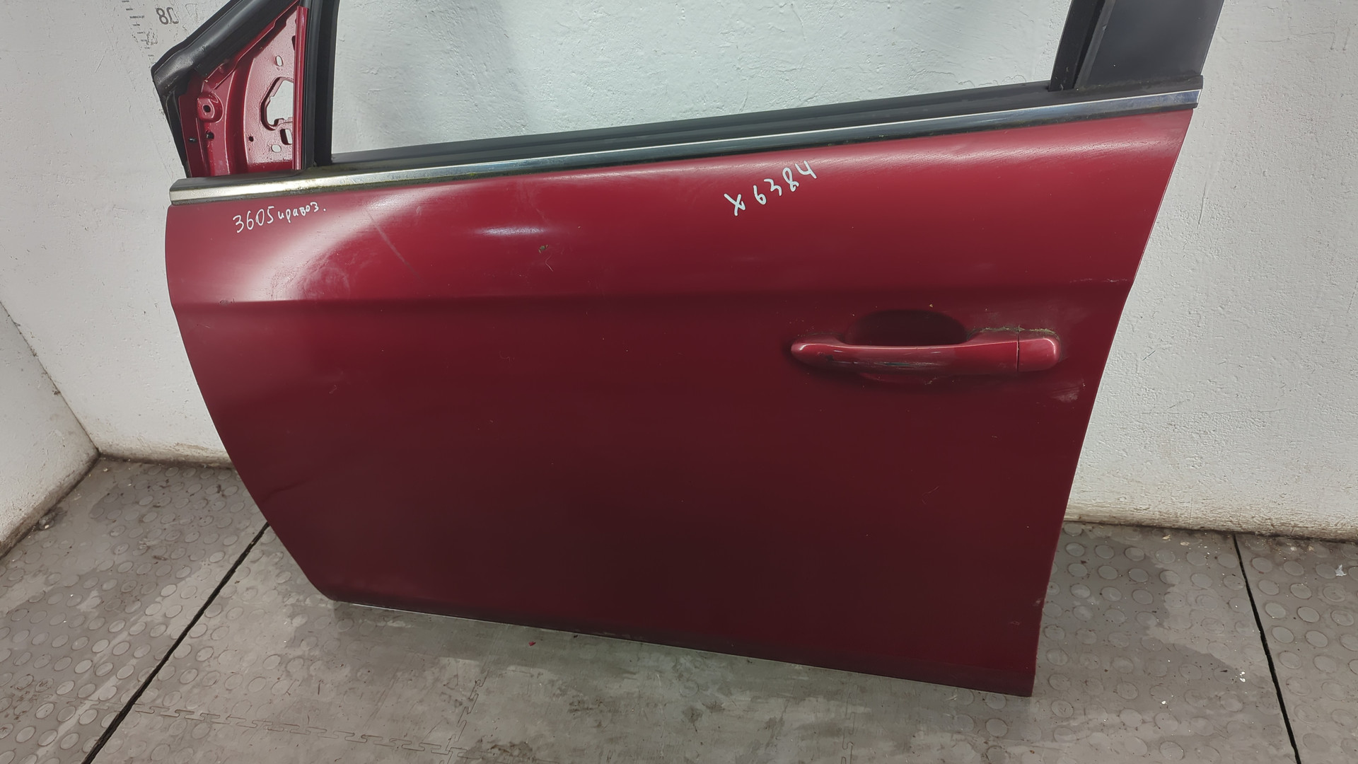 Дверь передняя левая