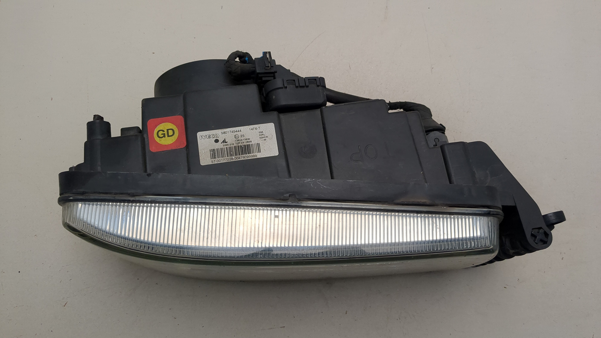 Фара правая