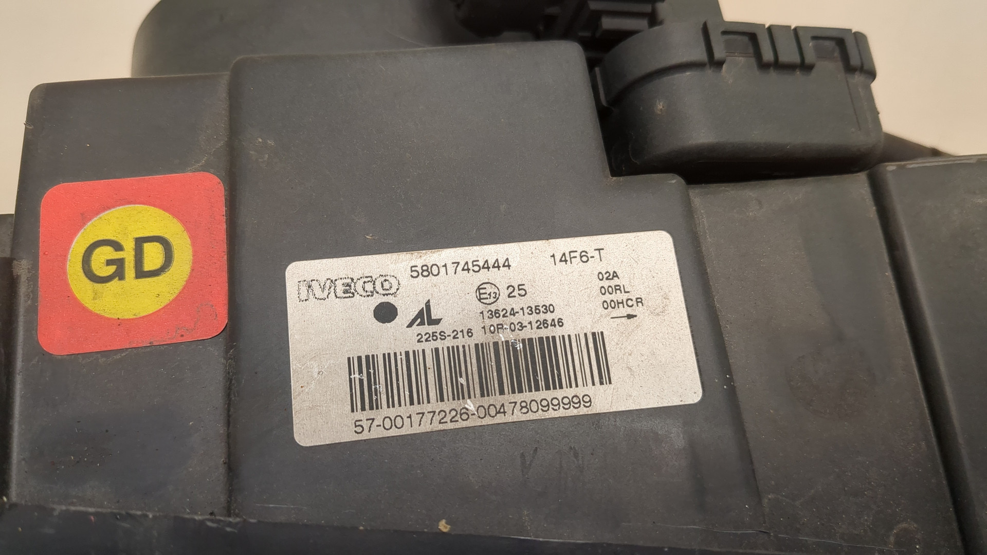 Фара правая