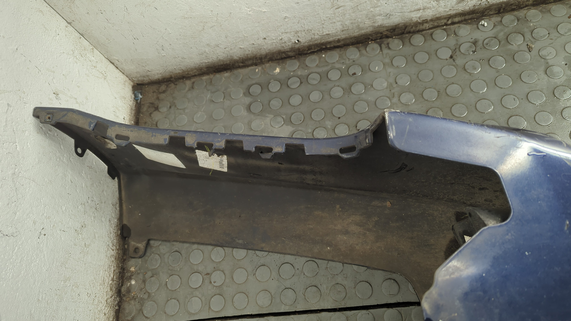 Бампер задний