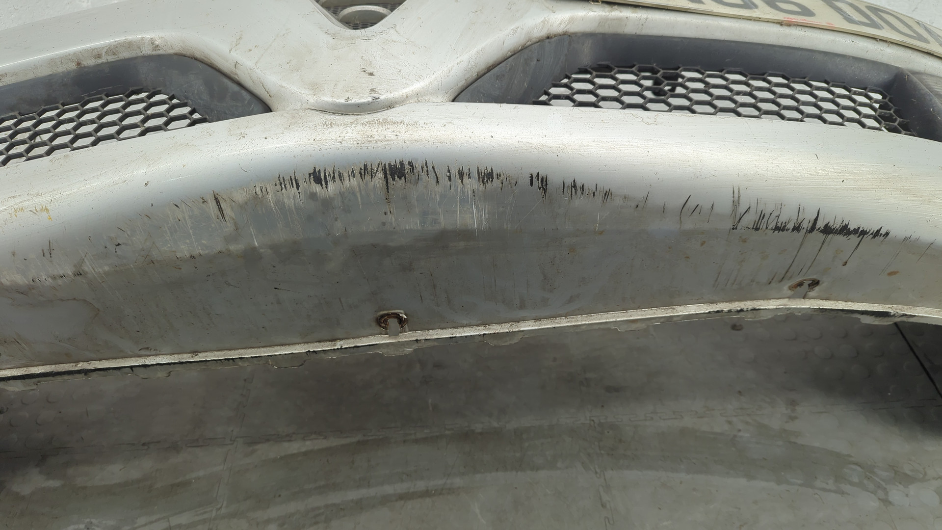 Бампер передний