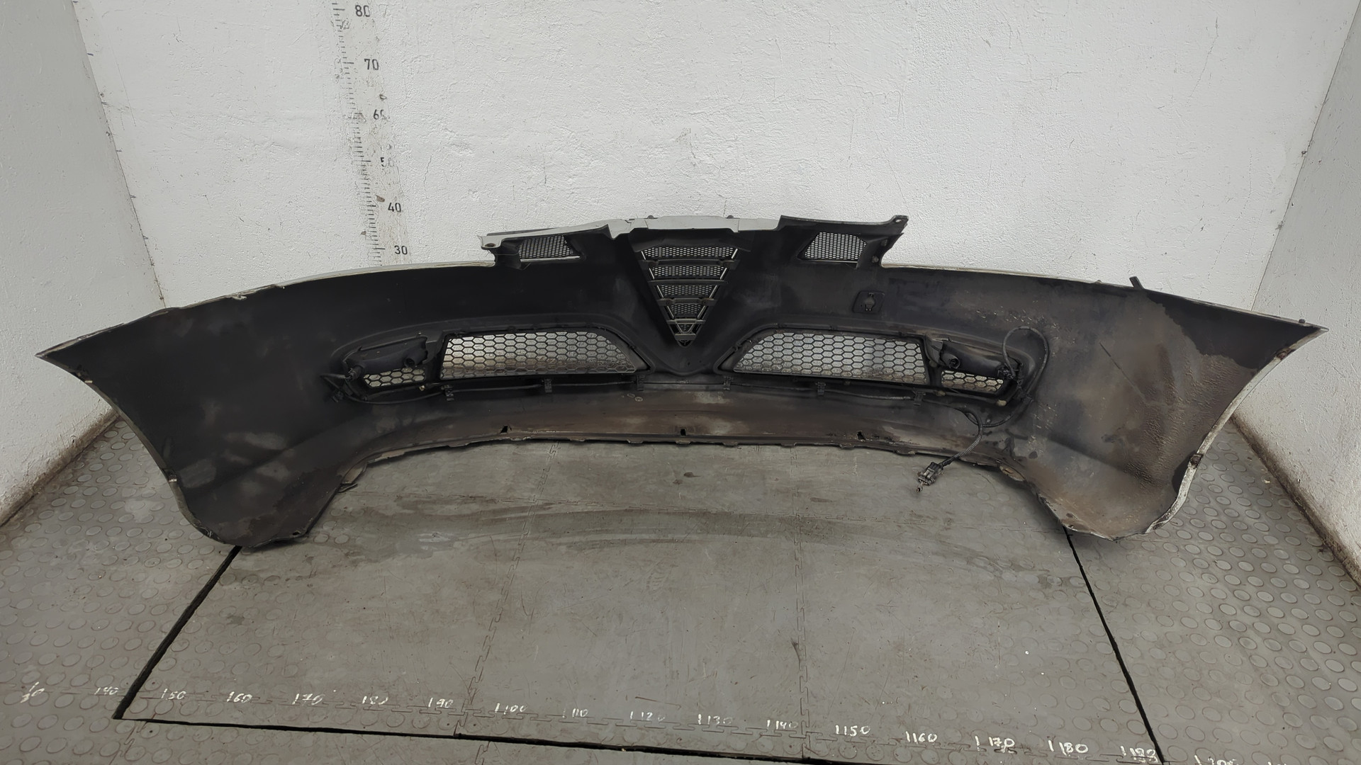 Бампер передний