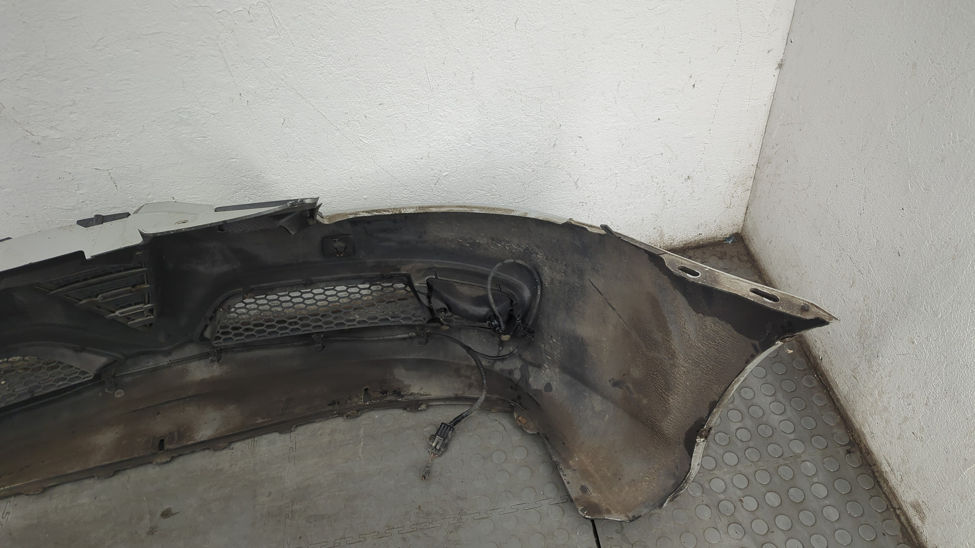 Бампер передний