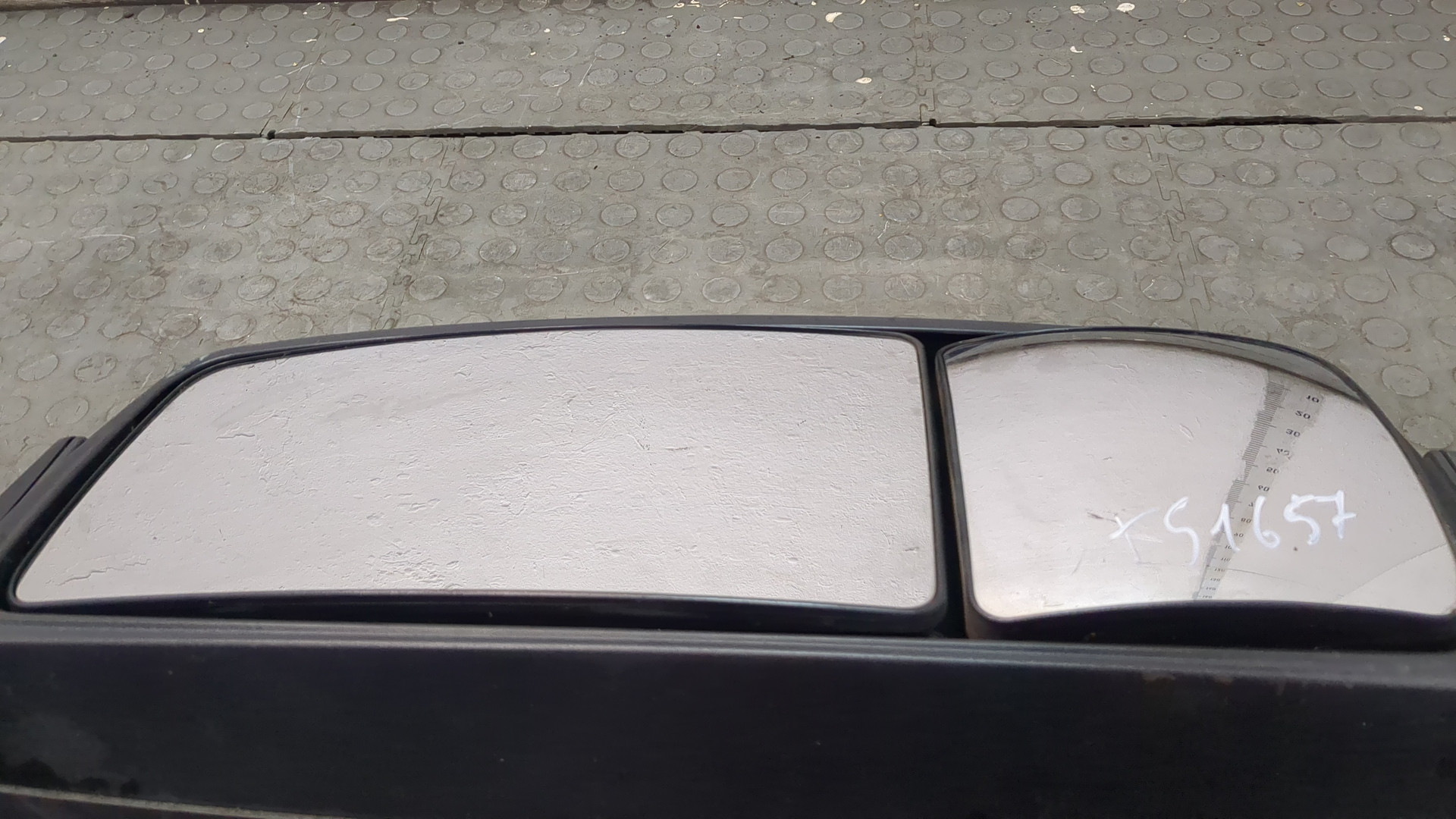 Зеркало правое электрическое