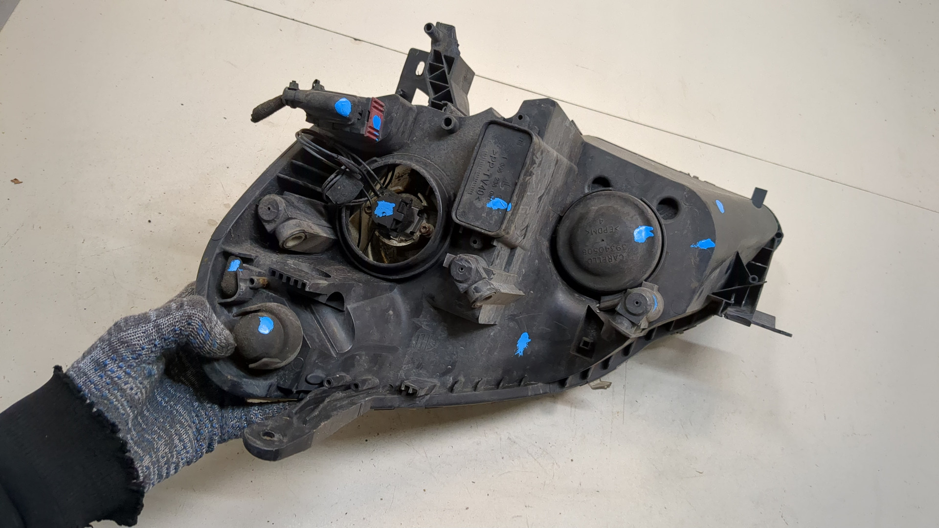 Фара правая