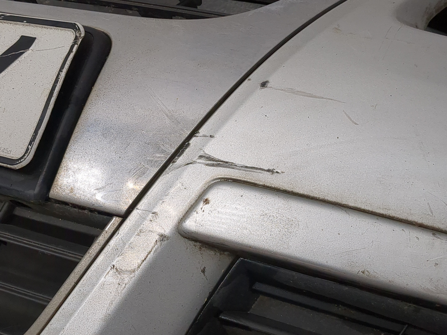 Бампер передний