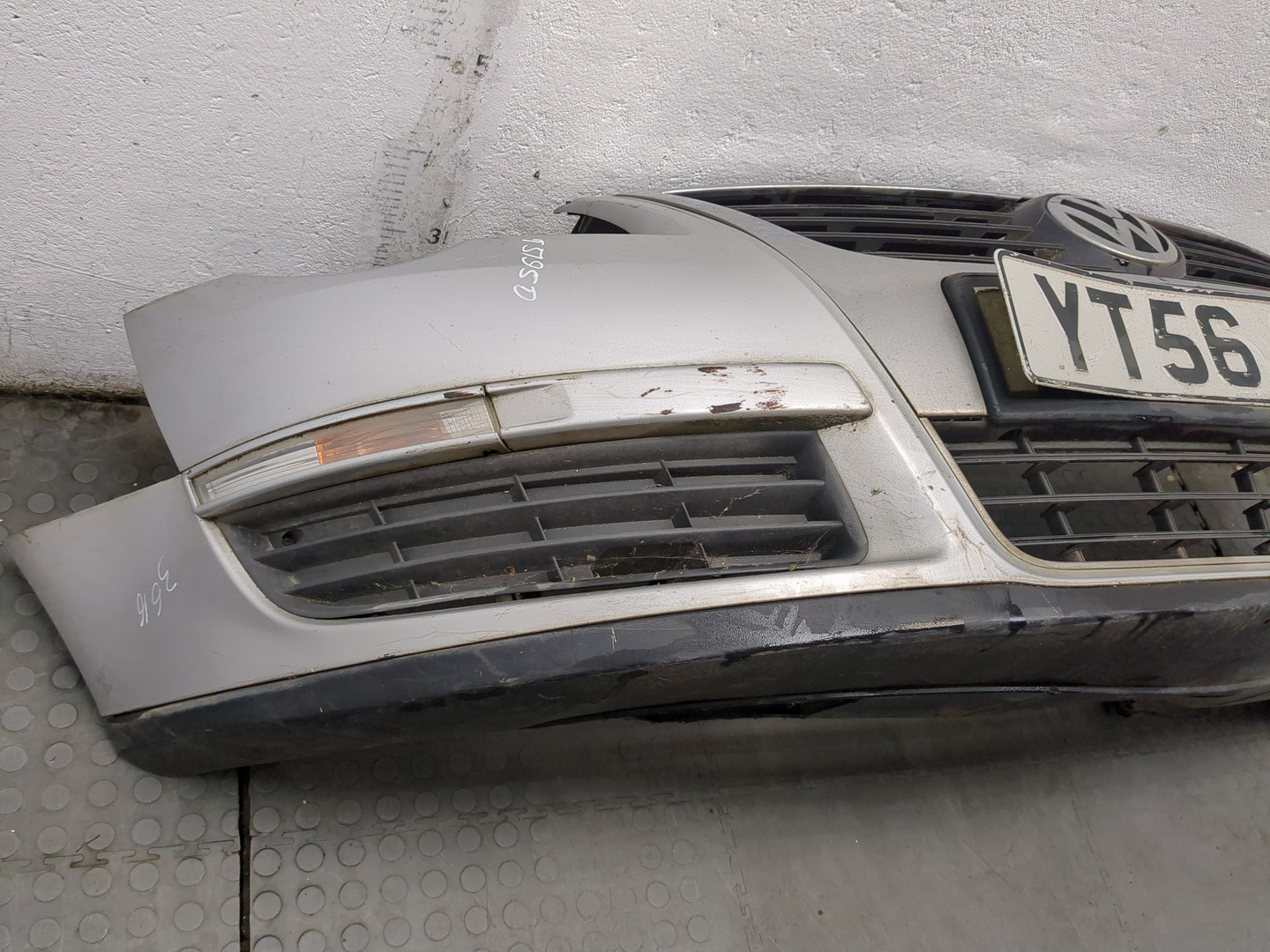 Бампер передний