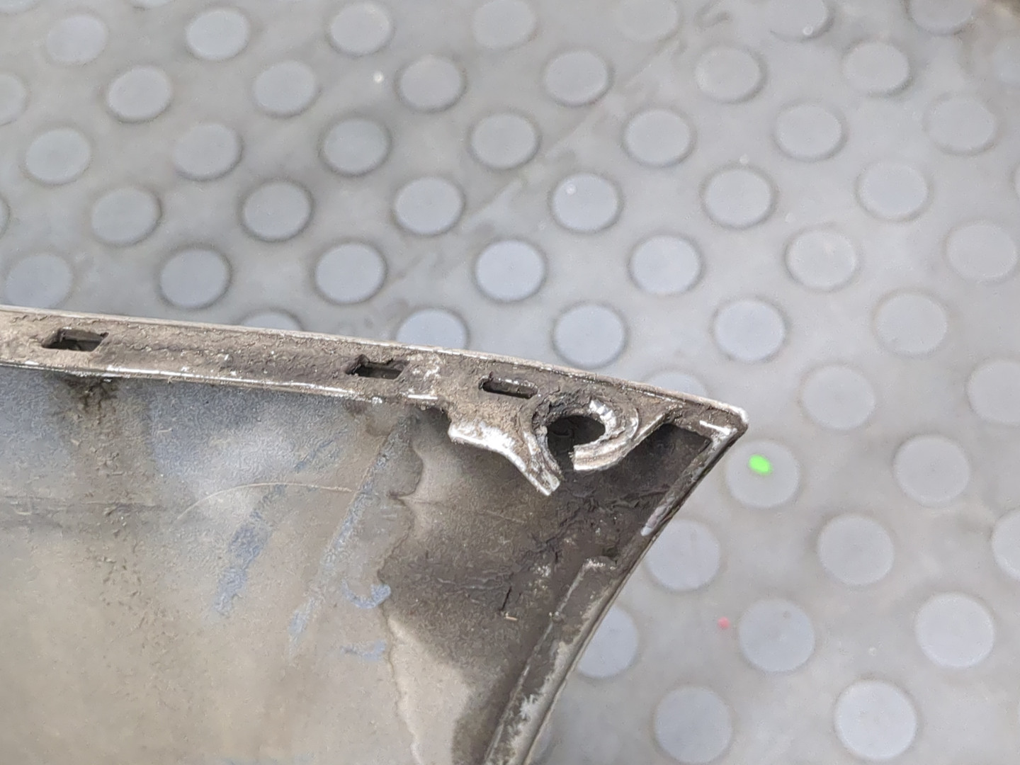 Бампер передний