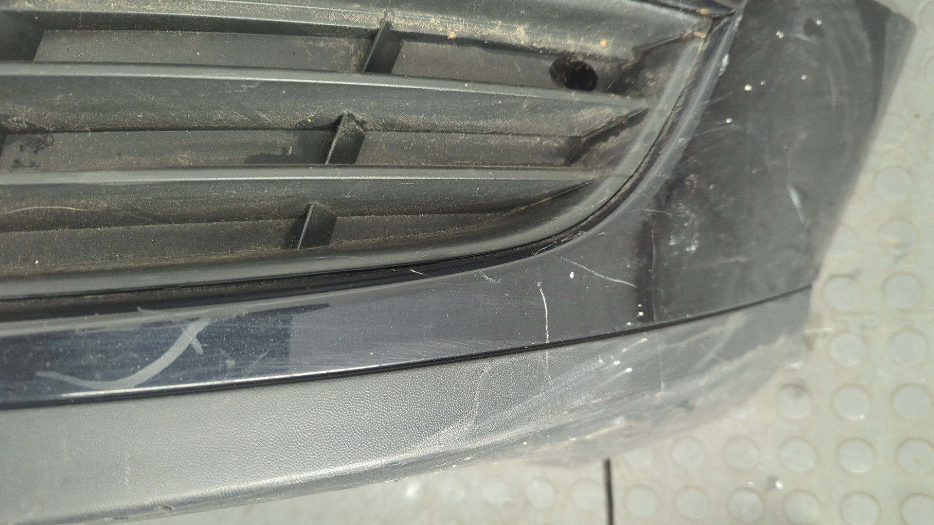 Бампер передний