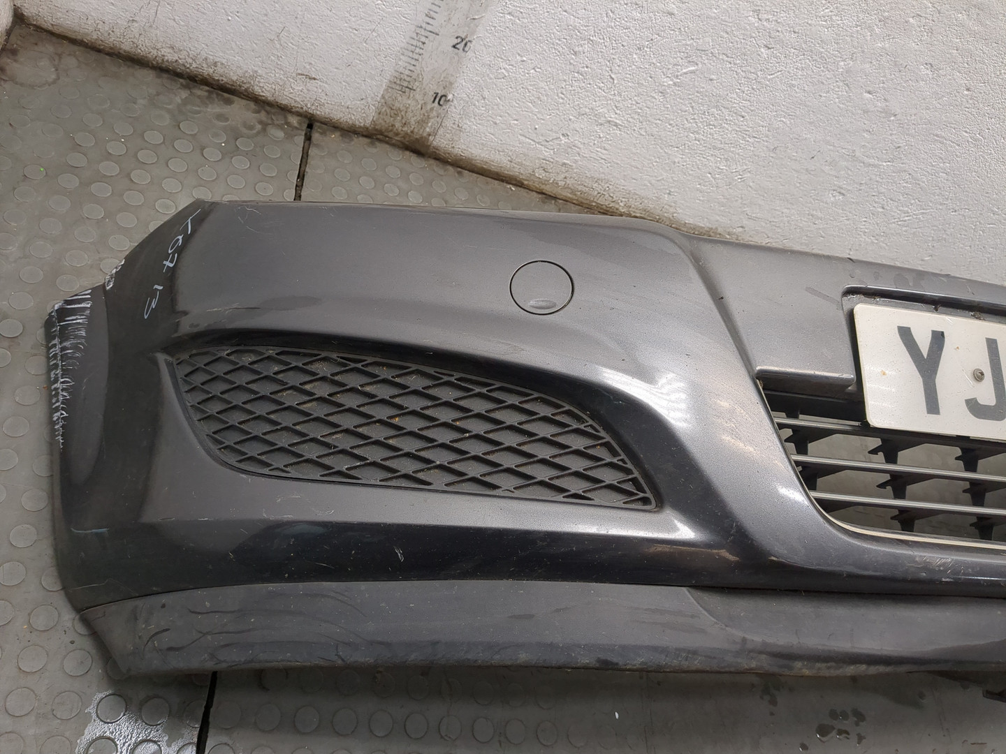 Бампер передний