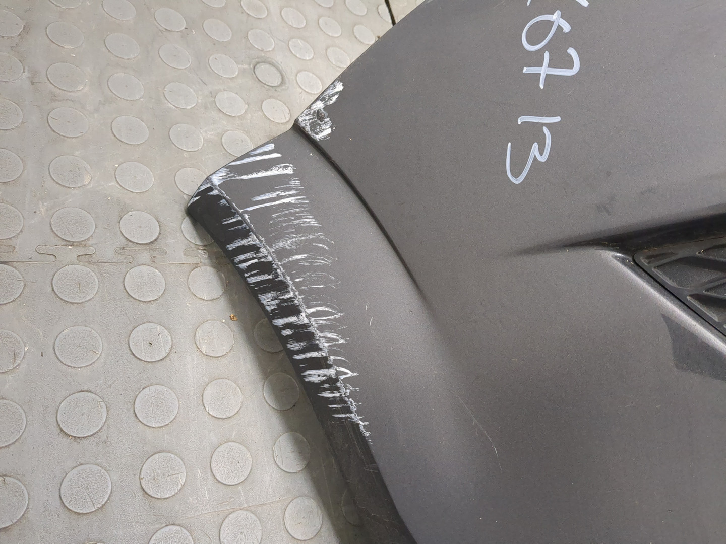 Бампер передний