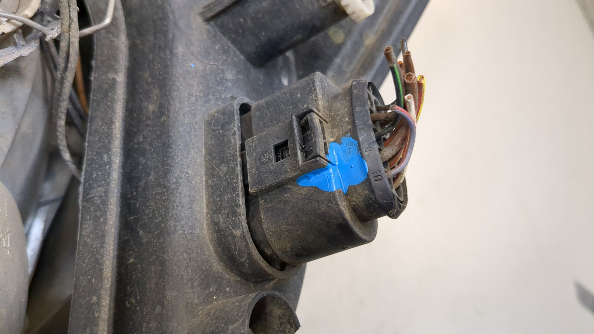 Фара правая