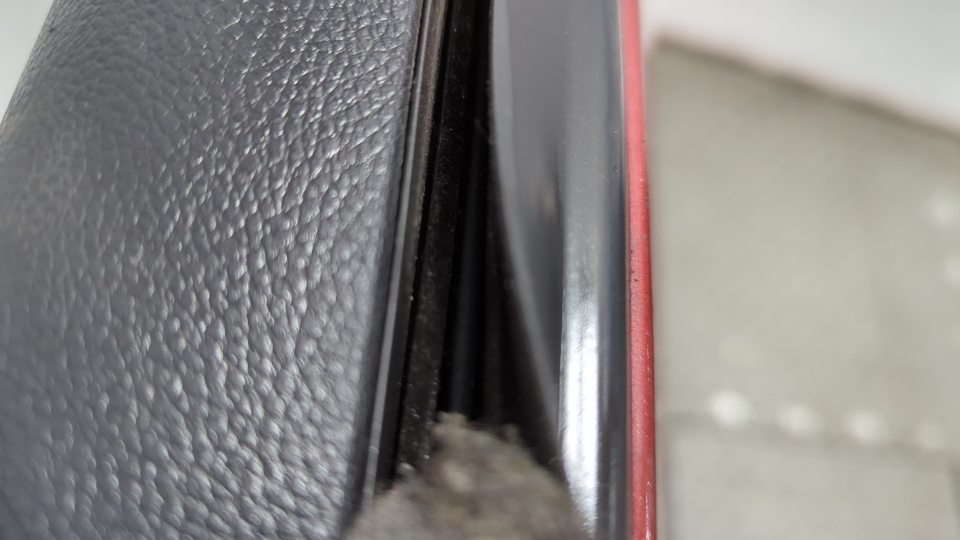 Дверь передняя левая