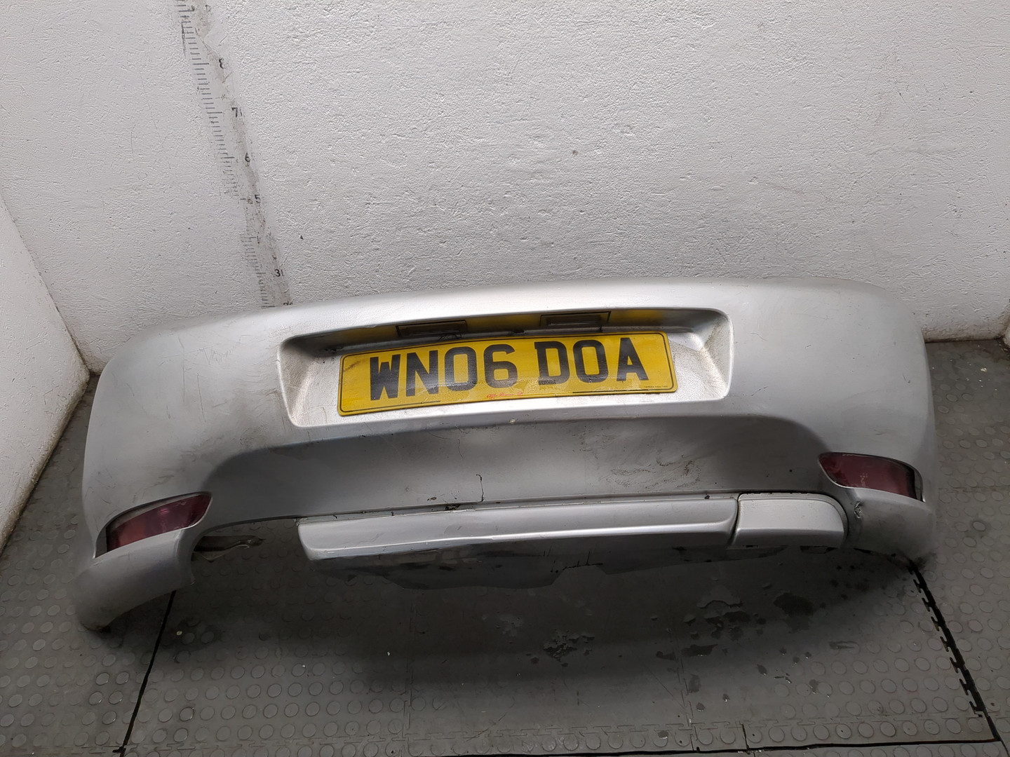 Бампер задний