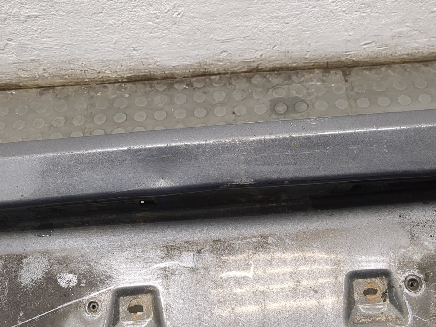 Бампер задний