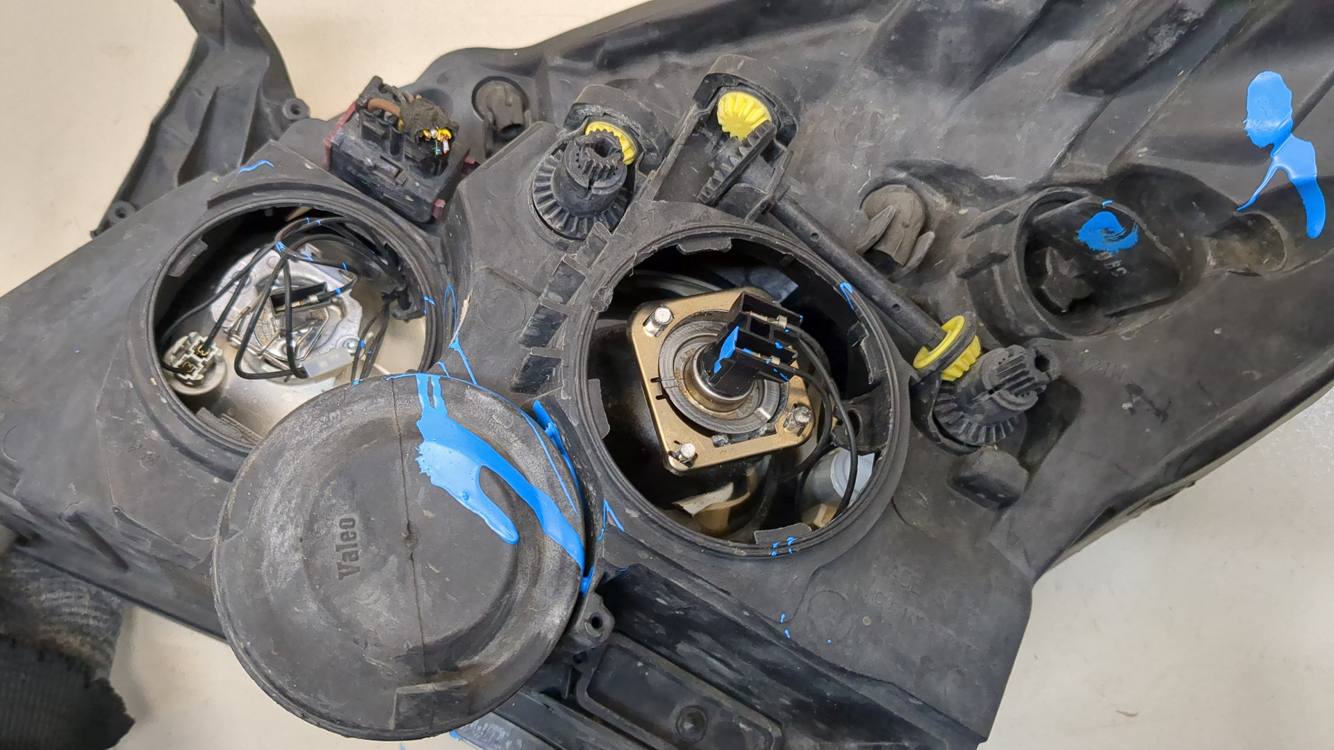 Фара правая