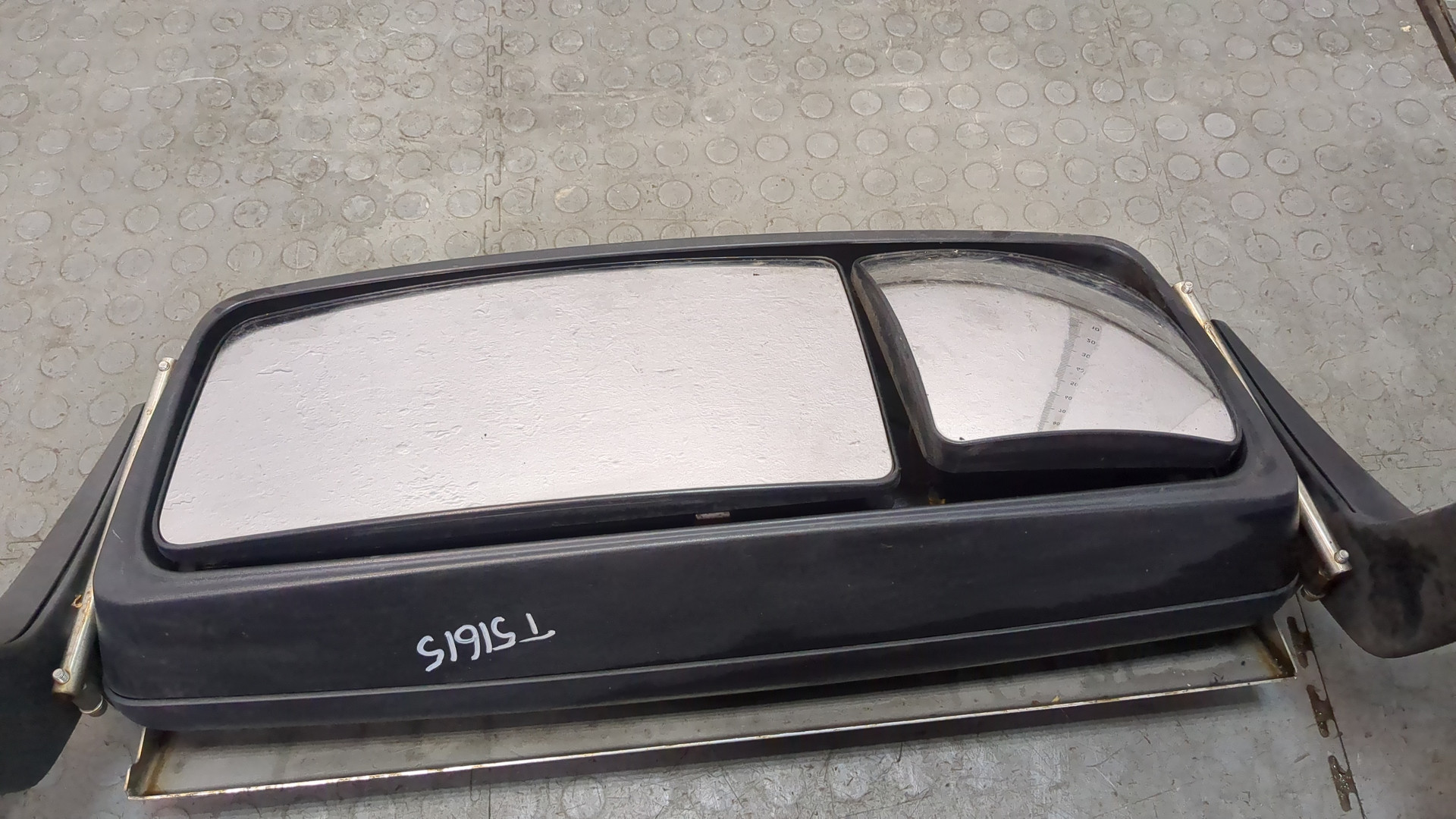 Зеркало правое электрическое