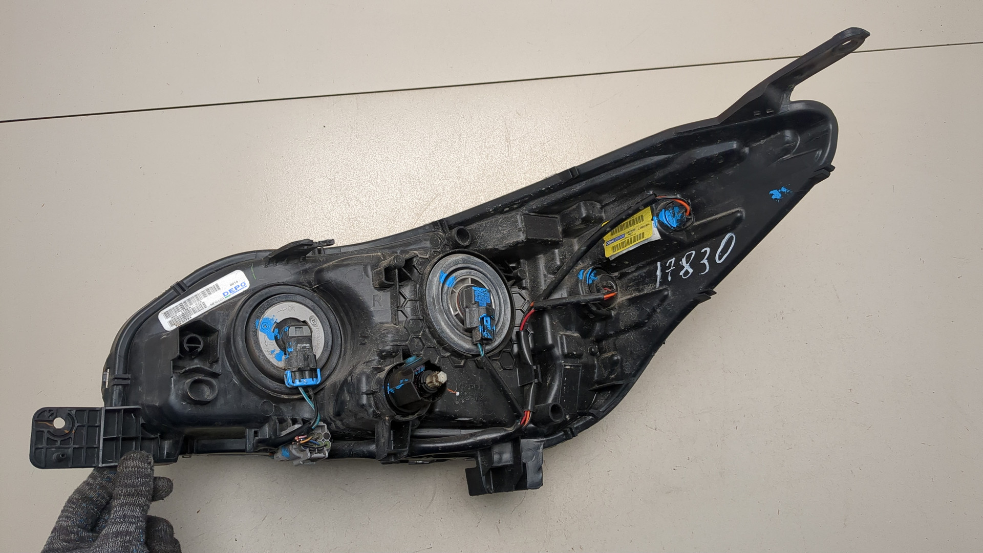 Фара правая