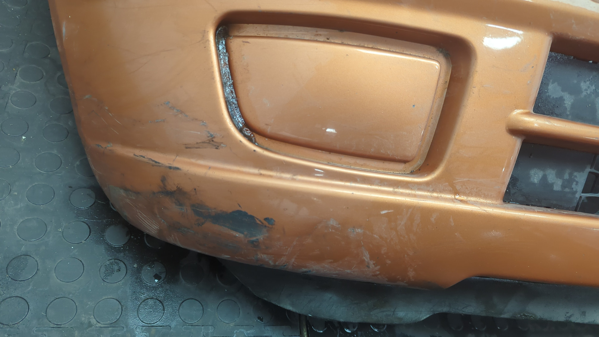 Бампер передний