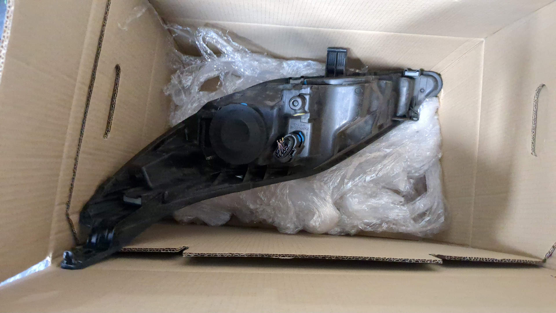 Фара правая