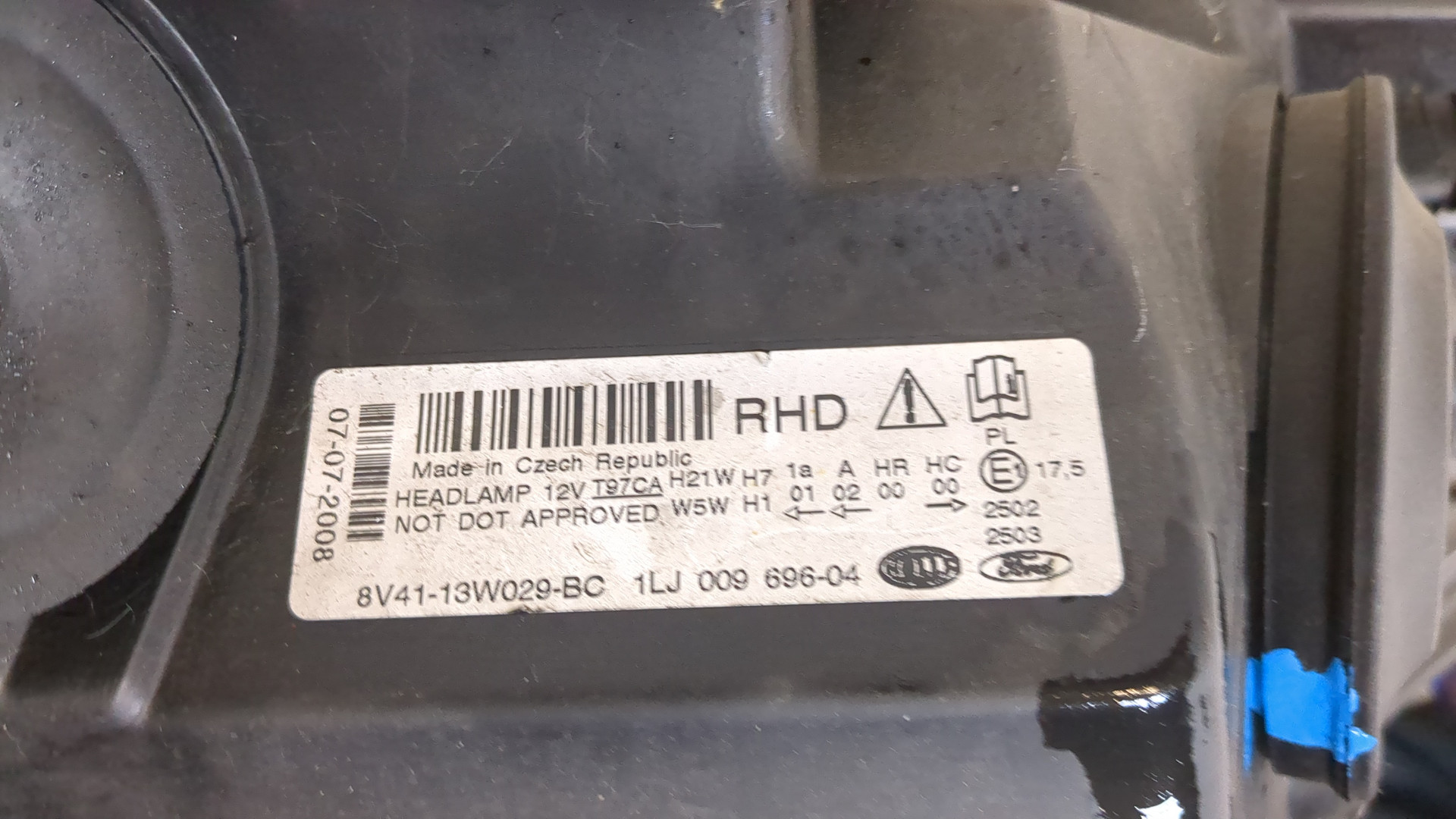 Фара правая