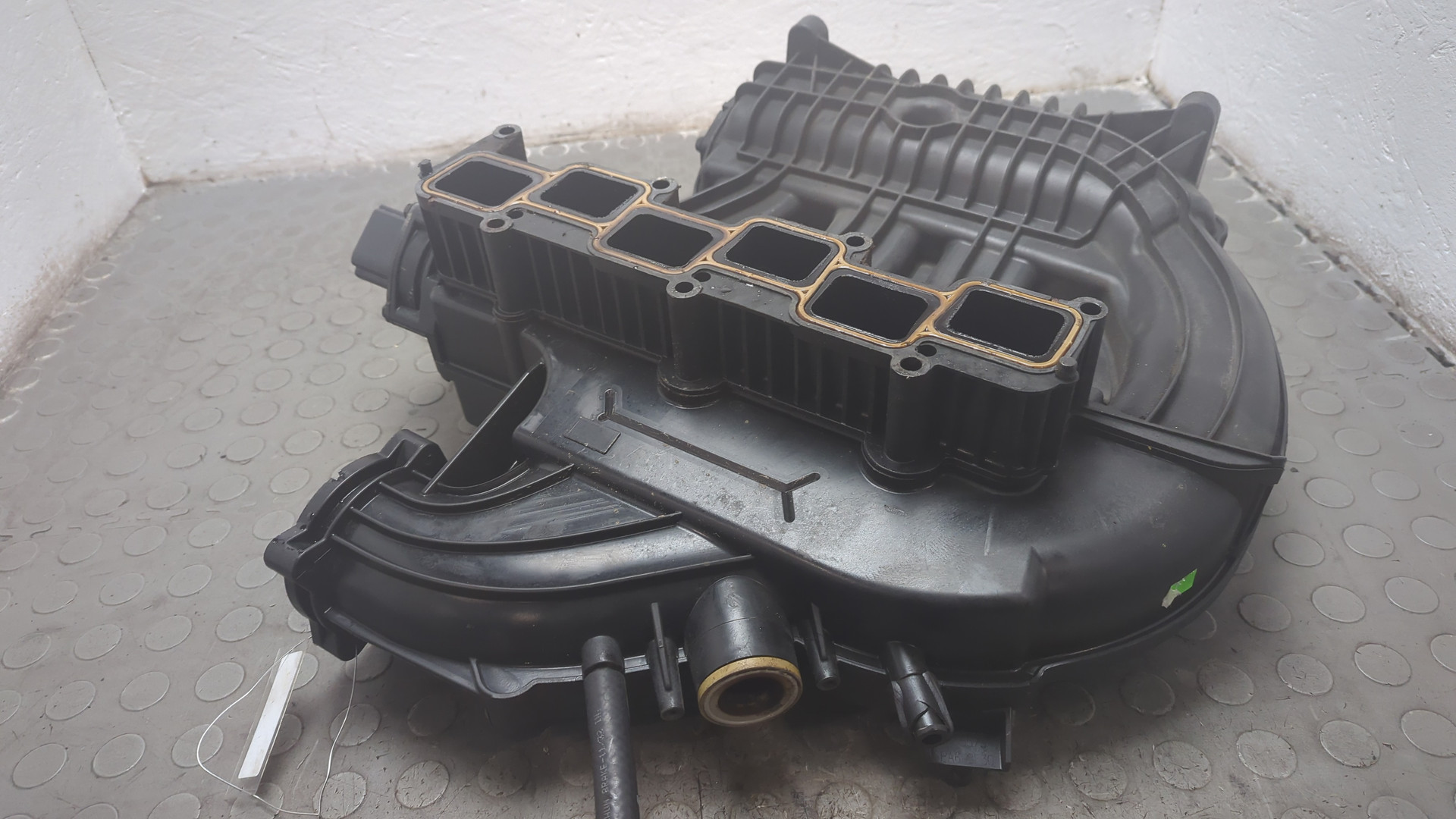 Коллектор впускной