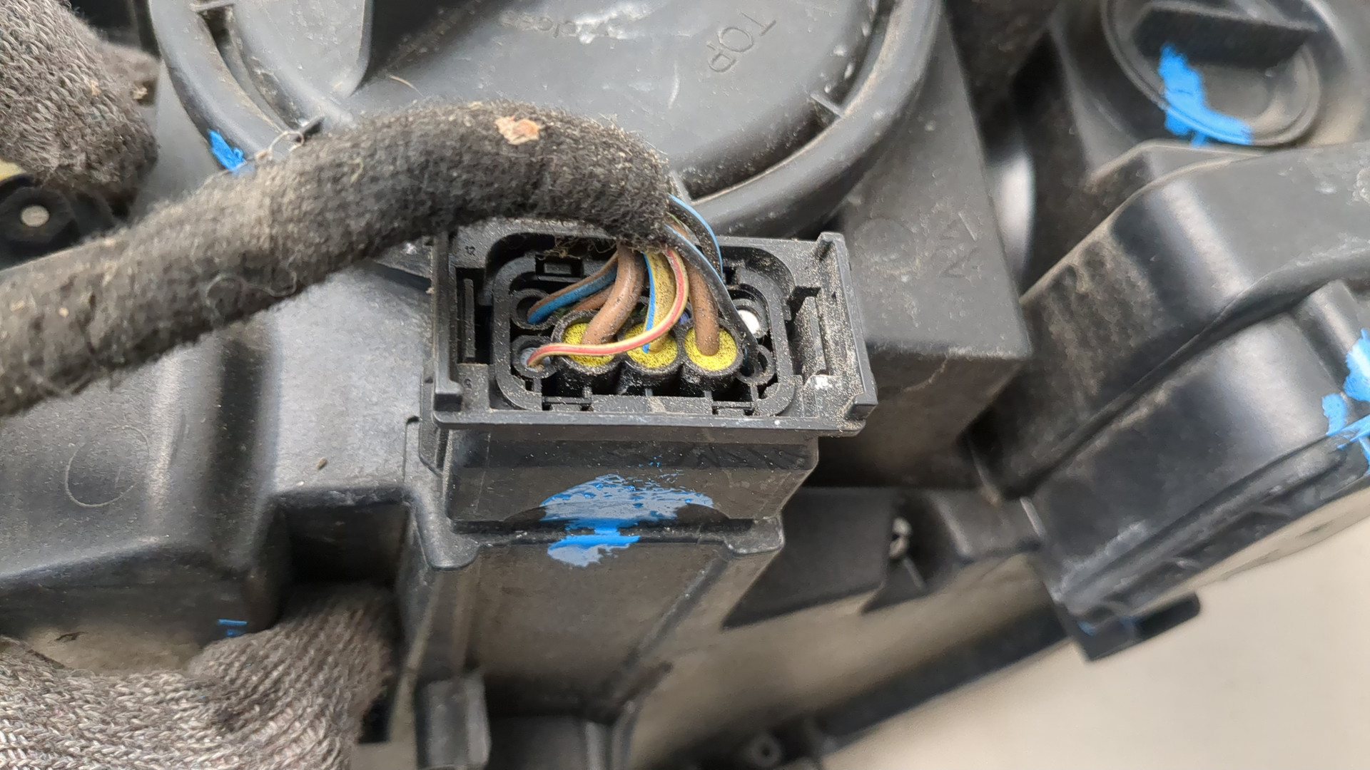 Фара правая