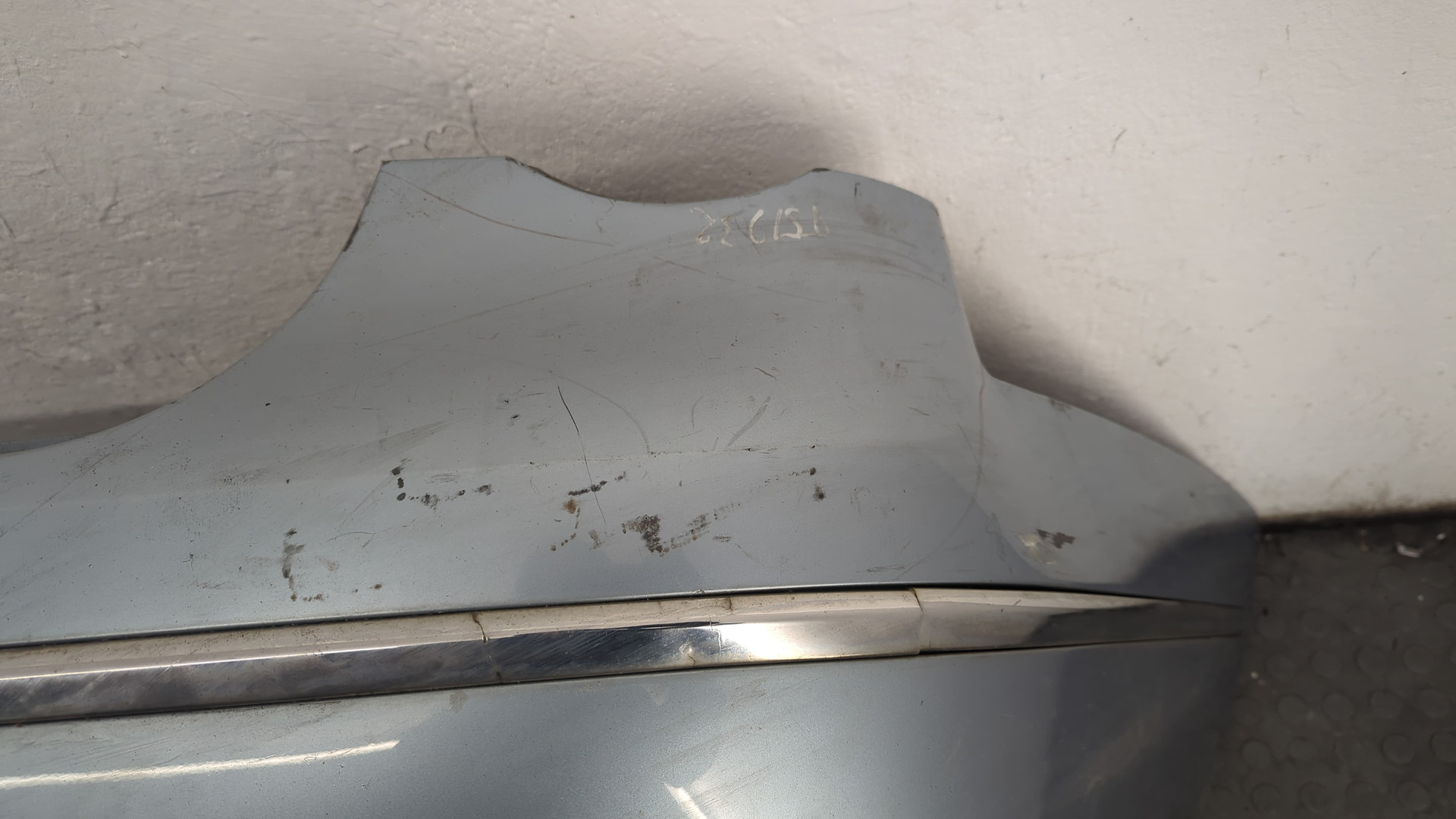 Бампер задний