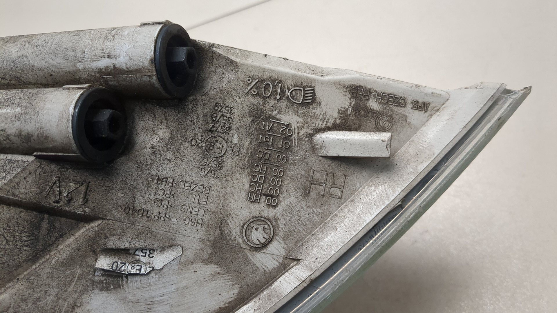 Фара правая