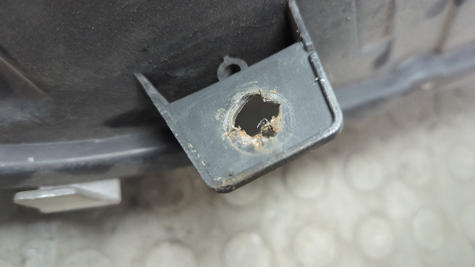 Фара правая