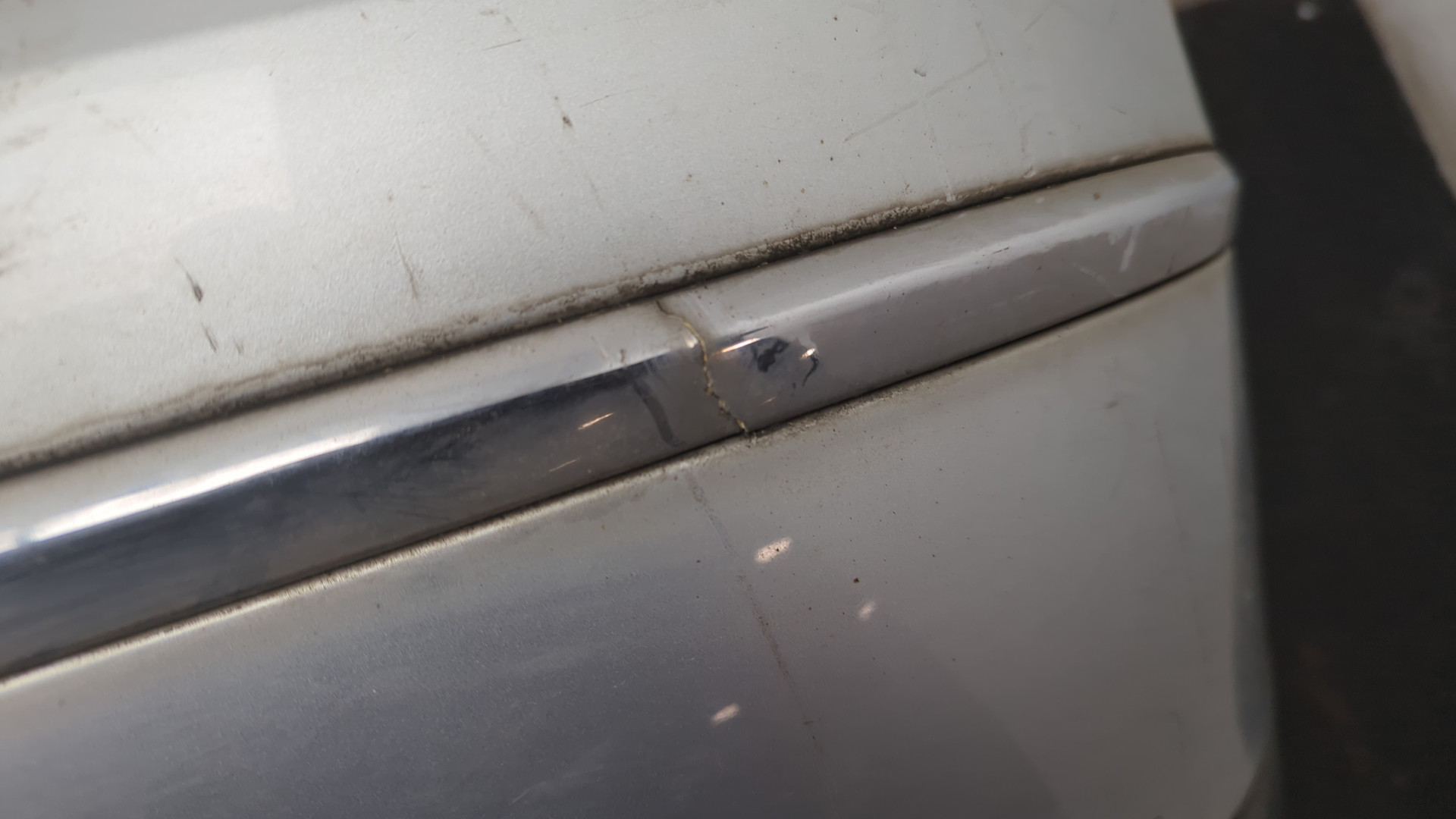 Бампер задний