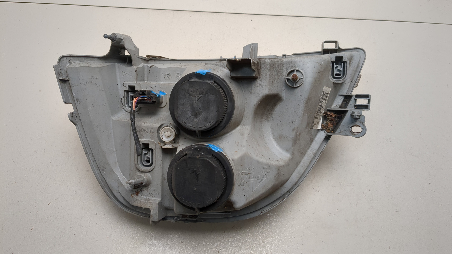 Фара правая