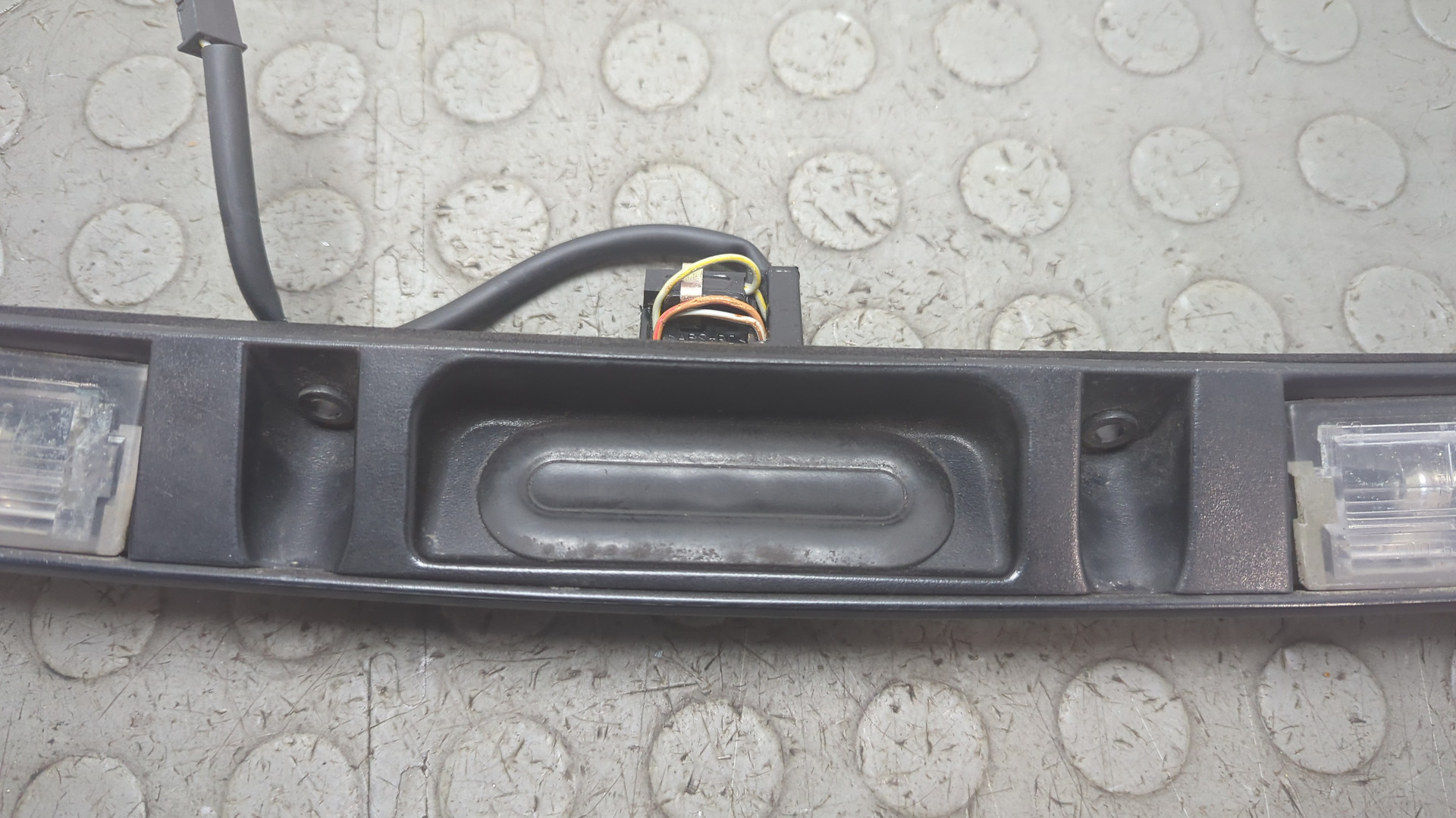 Фонарь подсветки номера