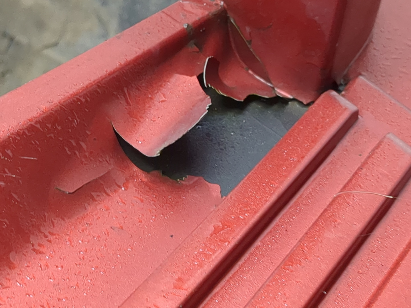 Бампер задний