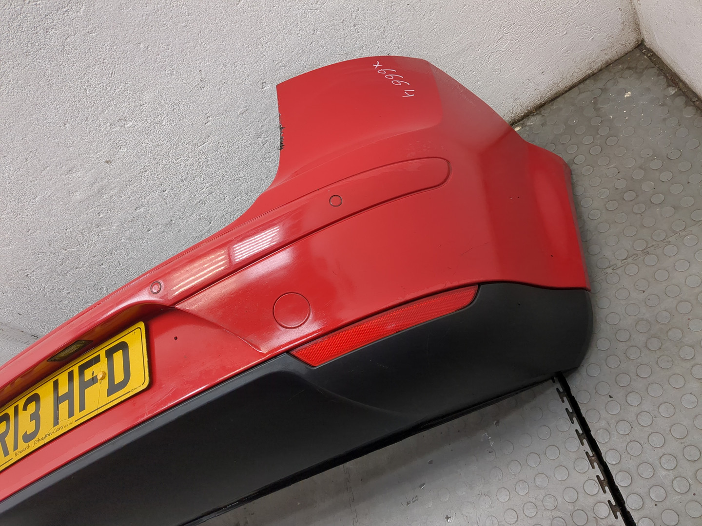 Бампер задний