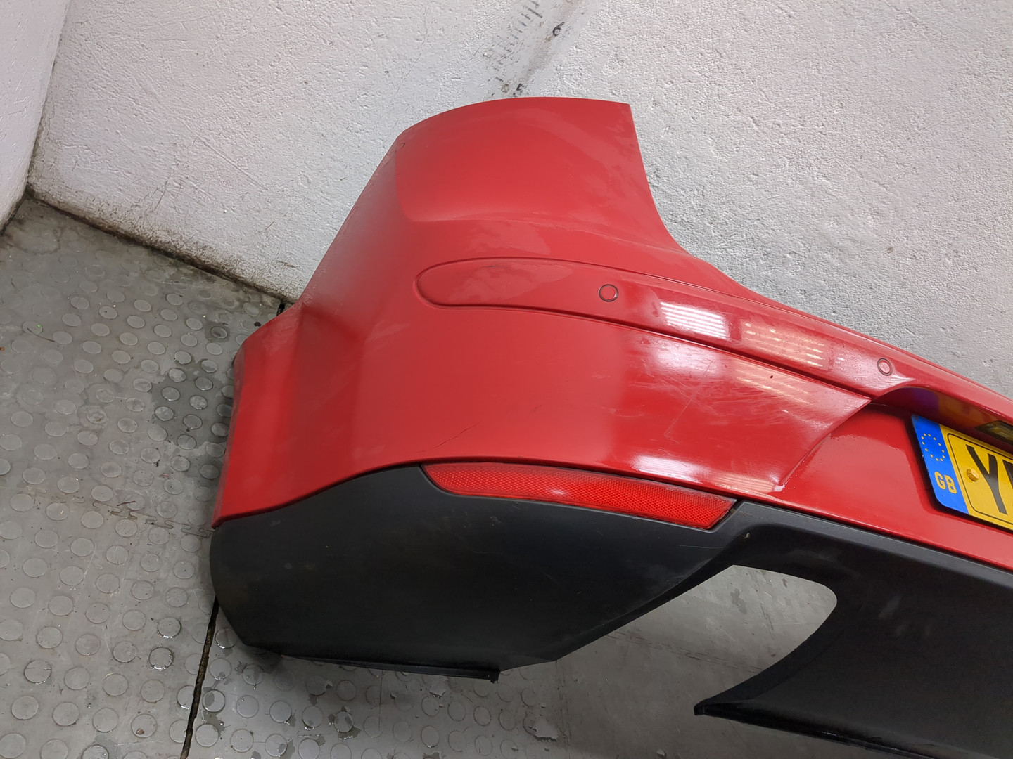 Бампер задний