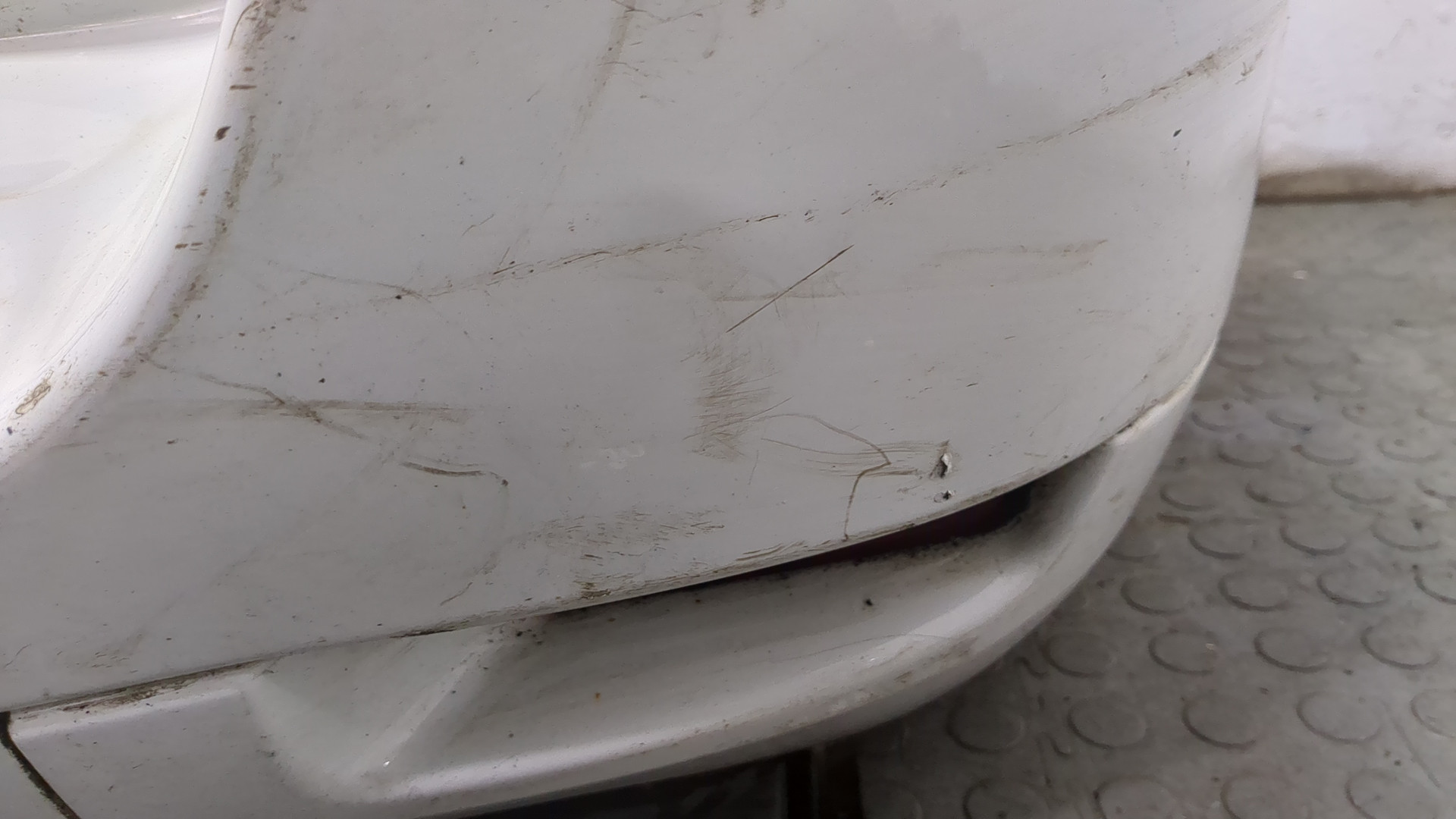 Бампер задний